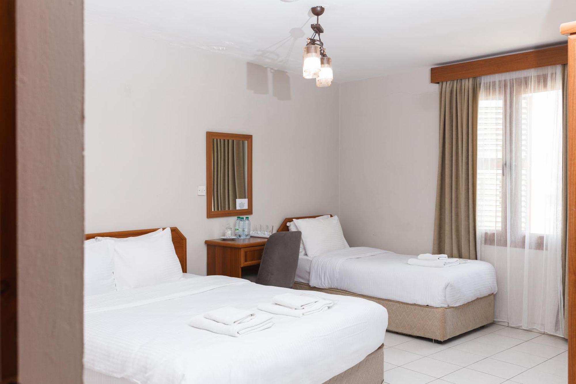 Homelike Guest House Kyrenia  Habitación foto